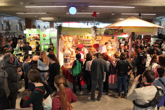 Manger sans produit animal : le véganisme se développe à toute allure Manger sans produit animal : le véganisme se développe à toute allure